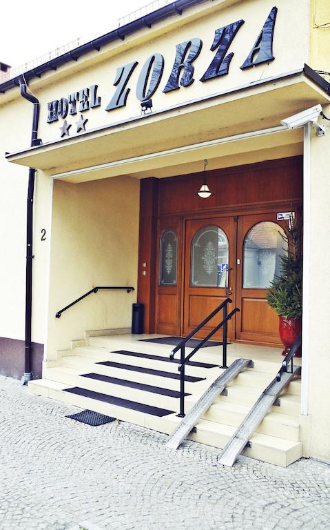 Hotel Zorza Namysłów Екстериор снимка