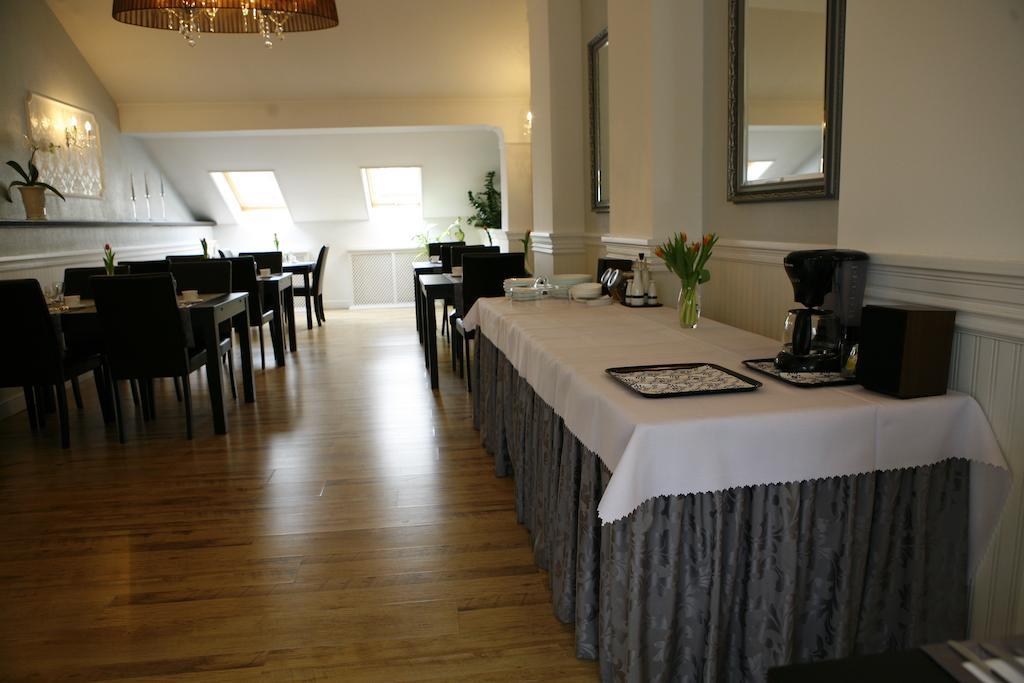 Hotel Zorza Namysłów Екстериор снимка