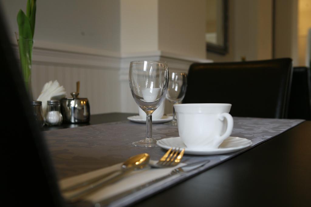 Hotel Zorza Namysłów Екстериор снимка