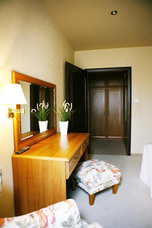 Hotel Zorza Namysłów Стая снимка