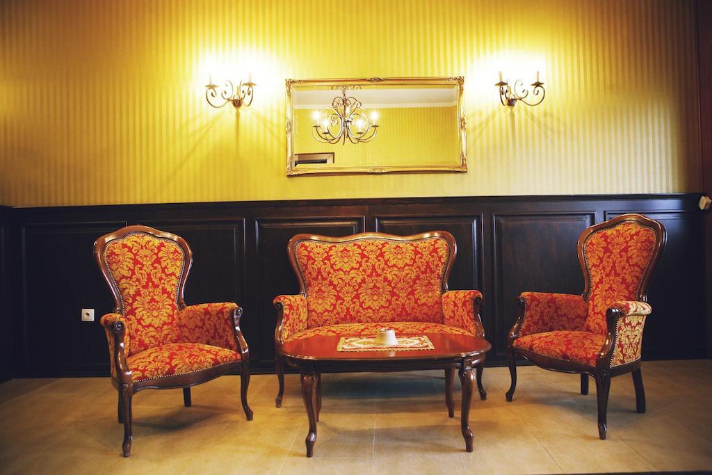 Hotel Zorza Namysłów Екстериор снимка